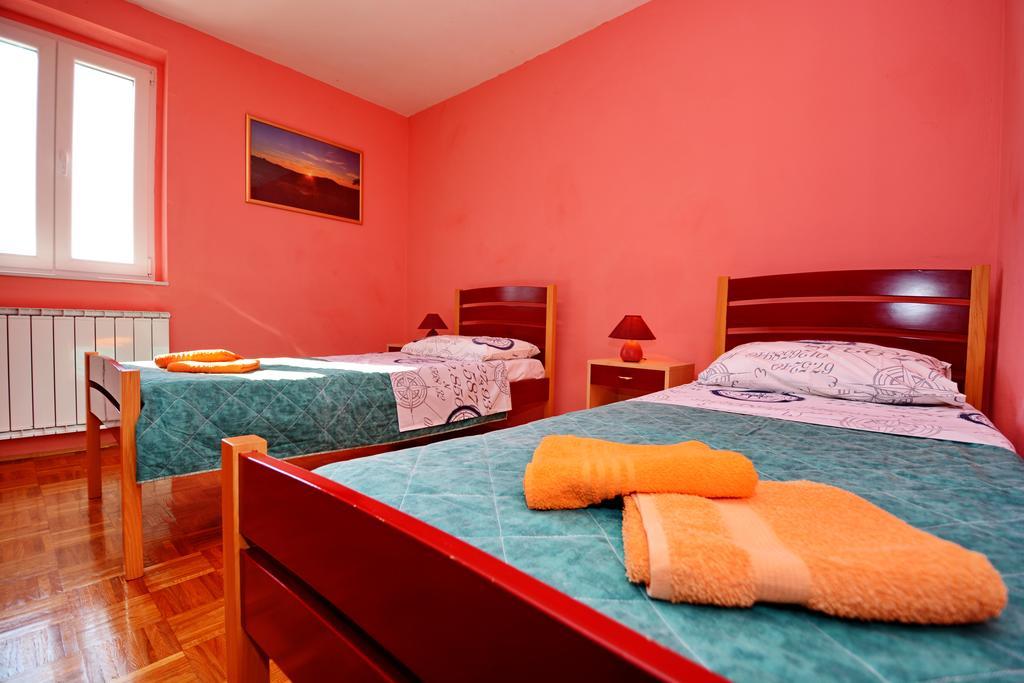 Apartments Sol Солине Екстериор снимка