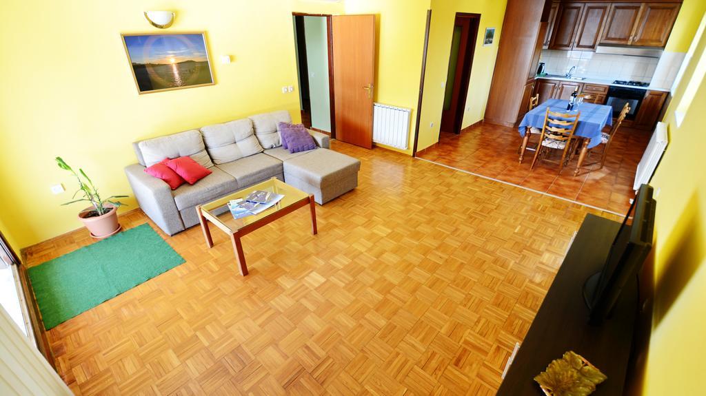 Apartments Sol Солине Екстериор снимка