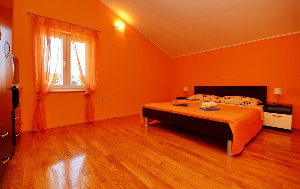 Apartments Sol Солине Екстериор снимка
