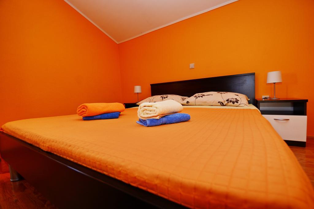 Apartments Sol Солине Екстериор снимка