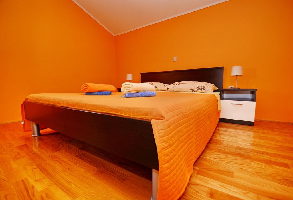 Apartments Sol Солине Екстериор снимка