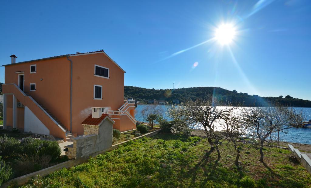Apartments Sol Солине Екстериор снимка